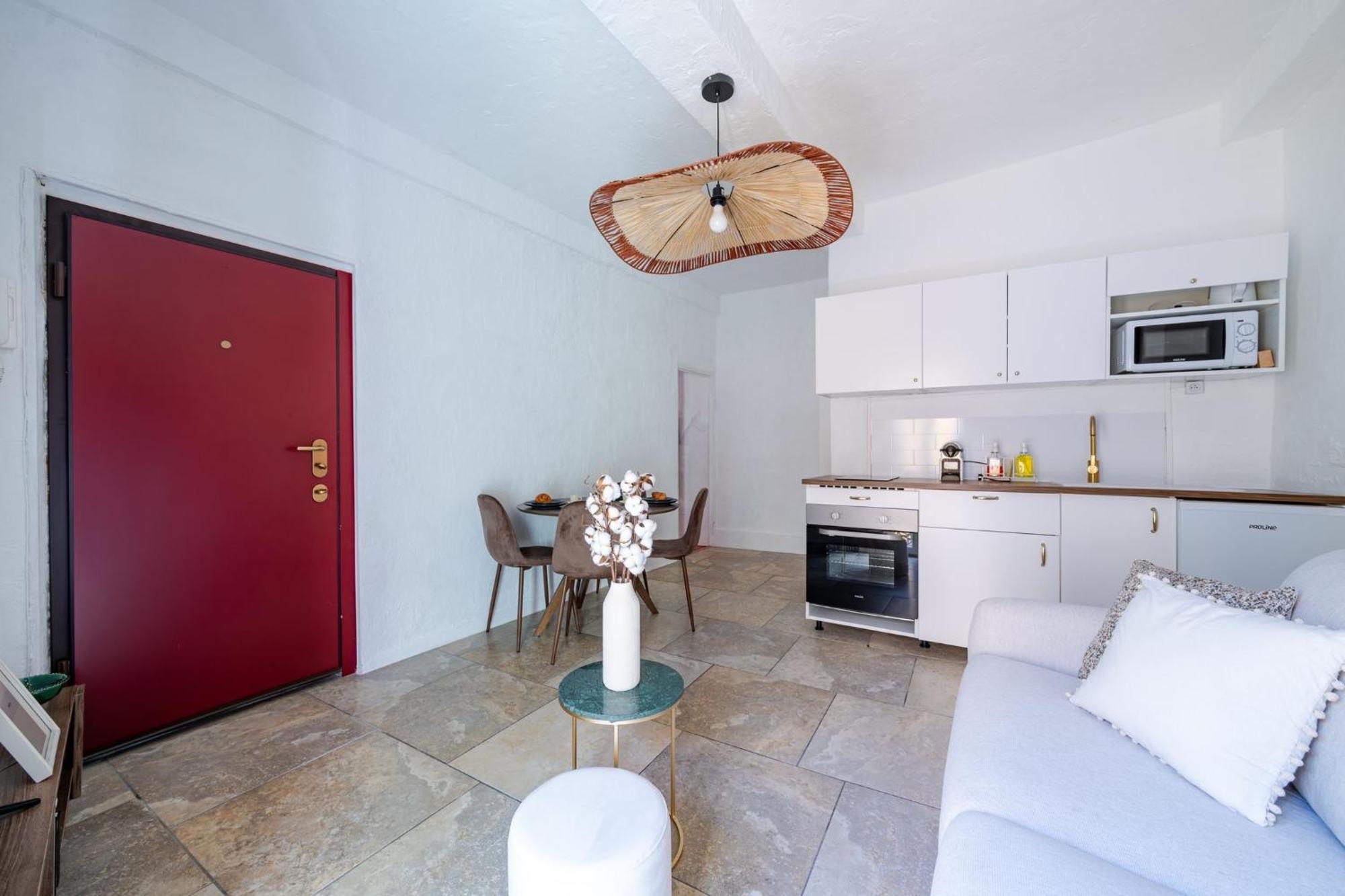 Charmant Appartement 2P Au Coeur Du Vieux ニース エクステリア 写真