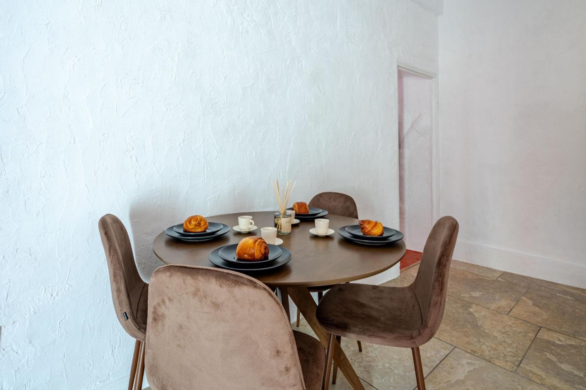 Charmant Appartement 2P Au Coeur Du Vieux ニース エクステリア 写真