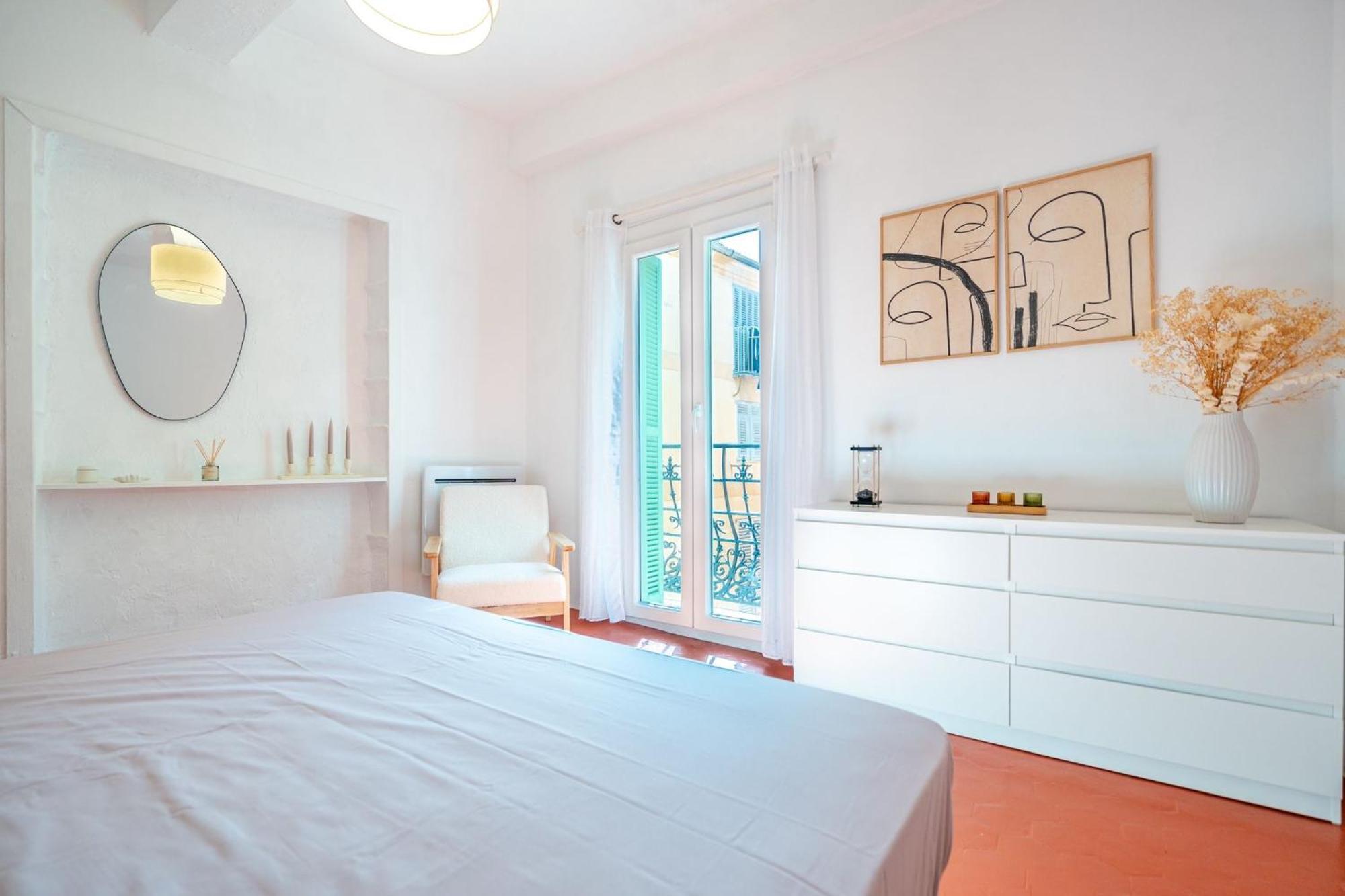 Charmant Appartement 2P Au Coeur Du Vieux ニース エクステリア 写真