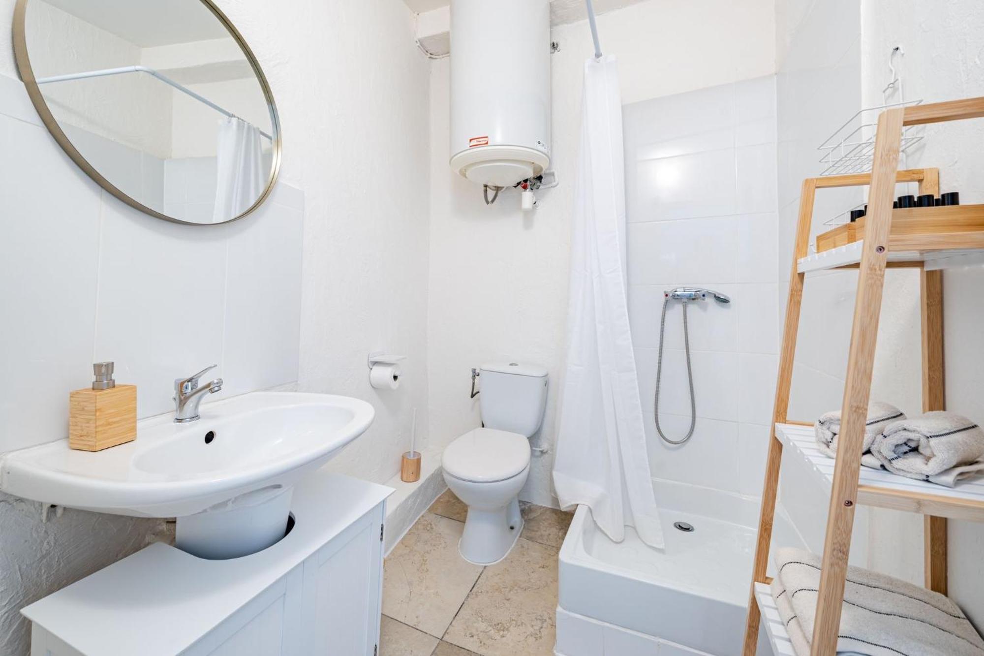 Charmant Appartement 2P Au Coeur Du Vieux ニース エクステリア 写真