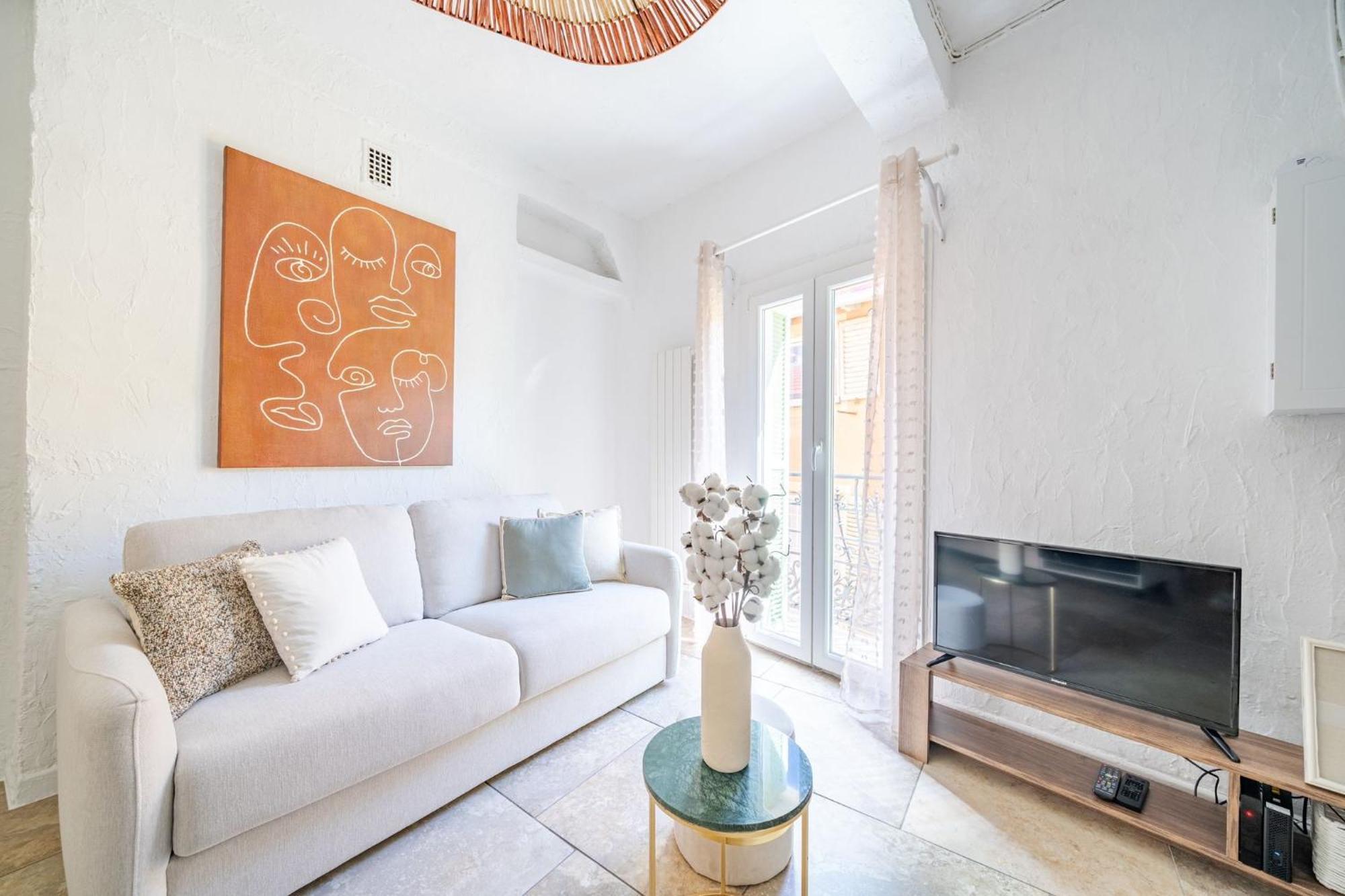 Charmant Appartement 2P Au Coeur Du Vieux ニース エクステリア 写真