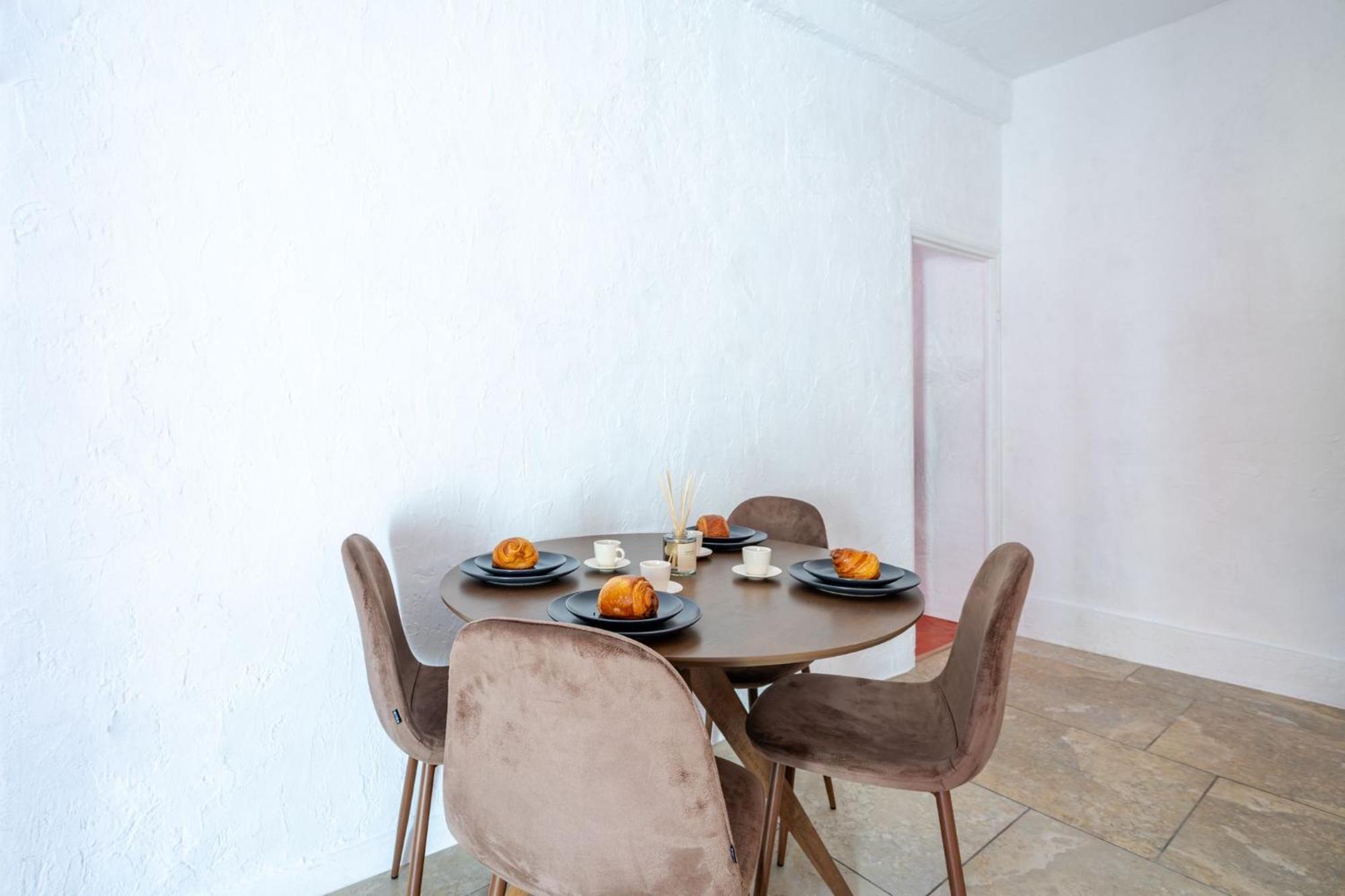 Charmant Appartement 2P Au Coeur Du Vieux ニース エクステリア 写真
